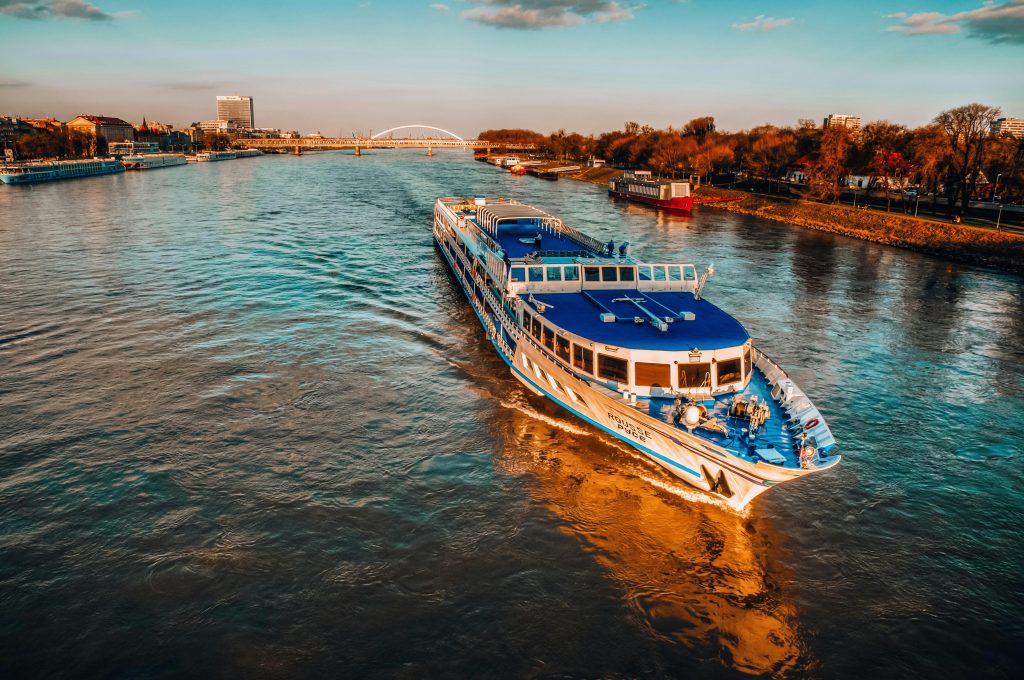 river cruise